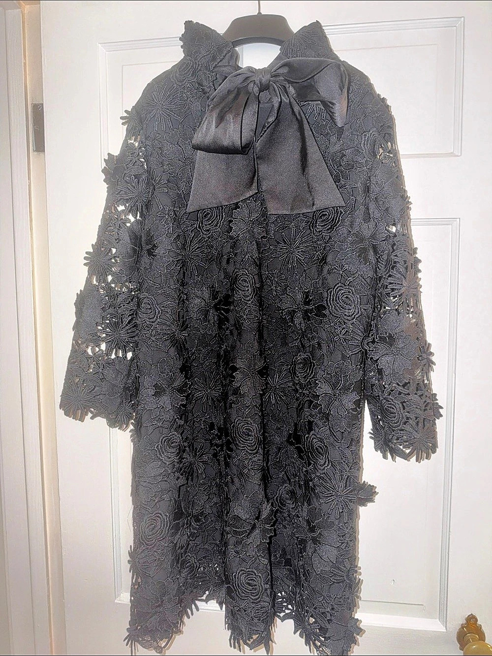 Tuckernuck Daphne Black Guipure Lace Dress – Size M- worn once